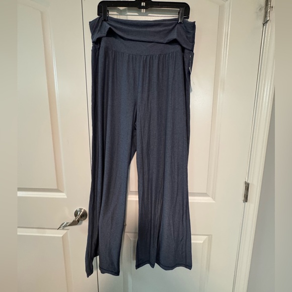 Old Navy Active Cloud Motion Wide Leg Pants Go-Dry Steel Blue XXL - Picture 3 of 16